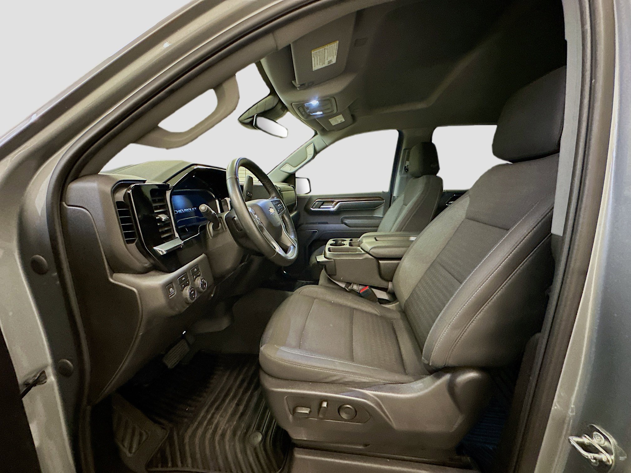 Used 2023 Chevrolet Silverado 1500 LT image 13