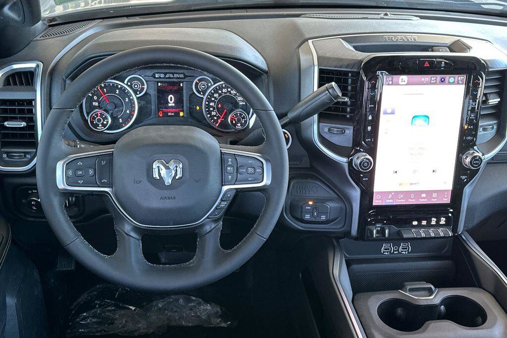 New 2026 RAM 2500 Big Horn AWD/4WD image 14