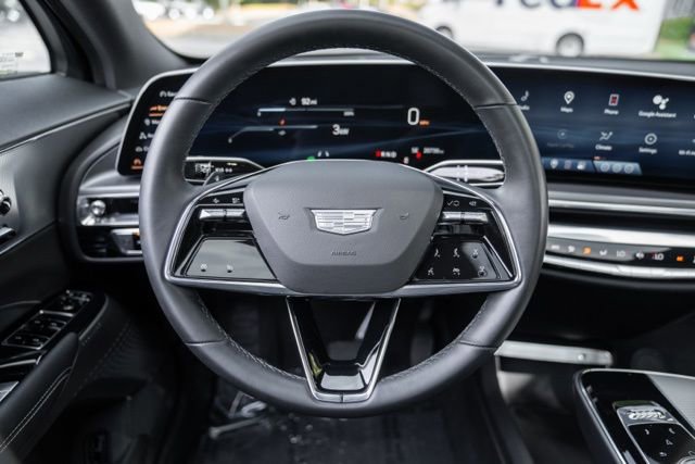 Used 2024 Cadillac Lyriq Tech RWD image 29