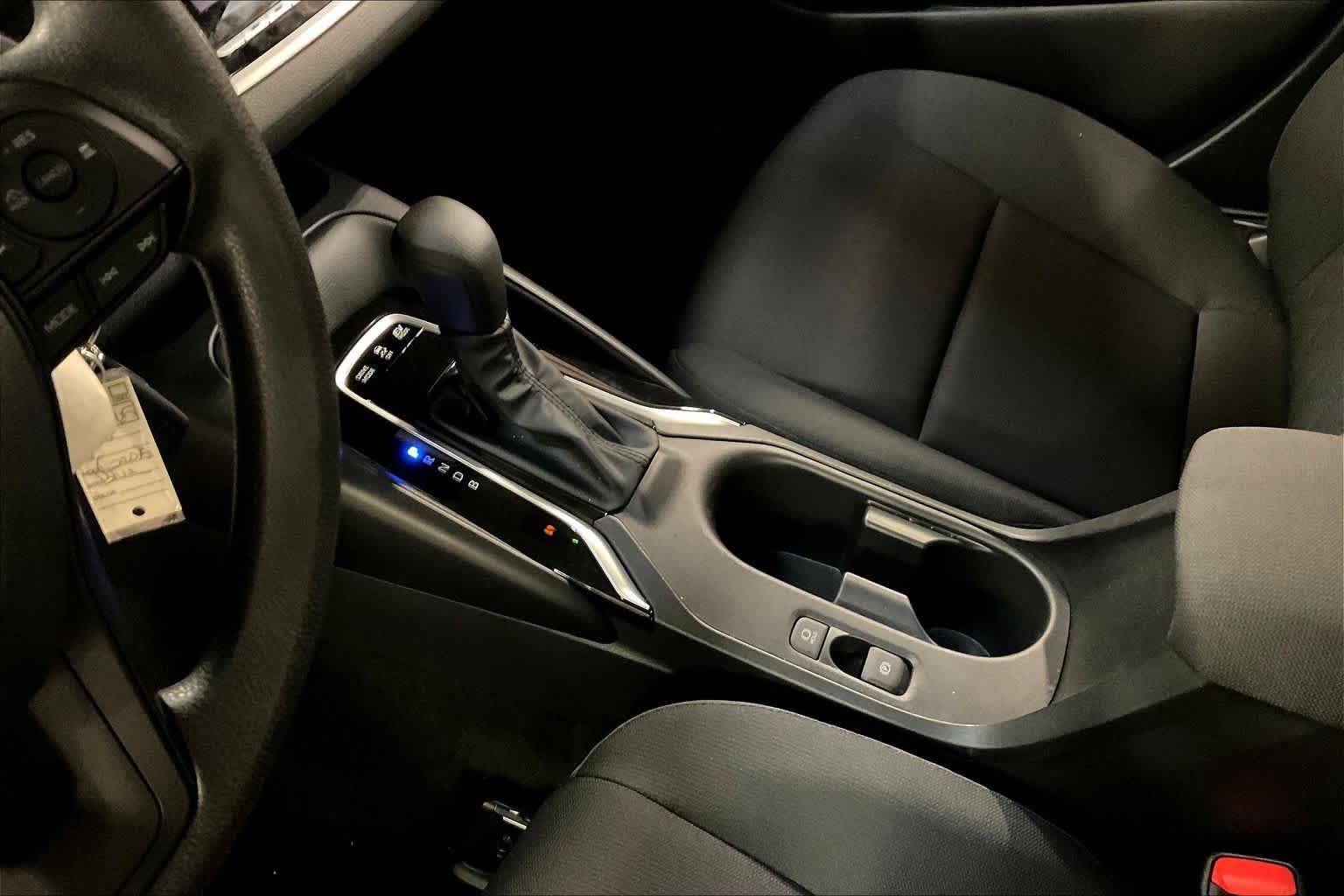 Used 2026 Toyota Corolla LE FWD image 16