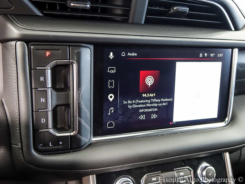 Used 2024 GMC Yukon Denali w/ Advanced Technology Package AWD/4WD image 16