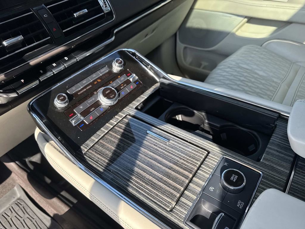 Certified 2022 Lincoln Navigator L Black Label image 26