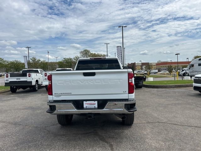 Used 2025 Chevrolet Silverado 2500 LT AWD/4WD image 4