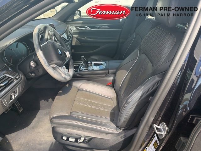 Used 2019 BMW 750i w/ Executive Package image 5