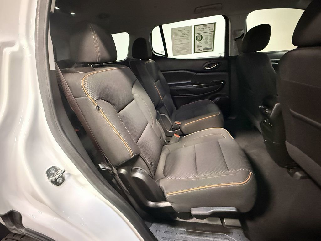 Used 2023 GMC Acadia AT4 image 14