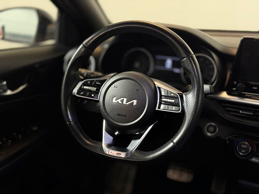 Used 2023 Kia Forte GT-Line w/ GT-Line Premium Package FWD image 13