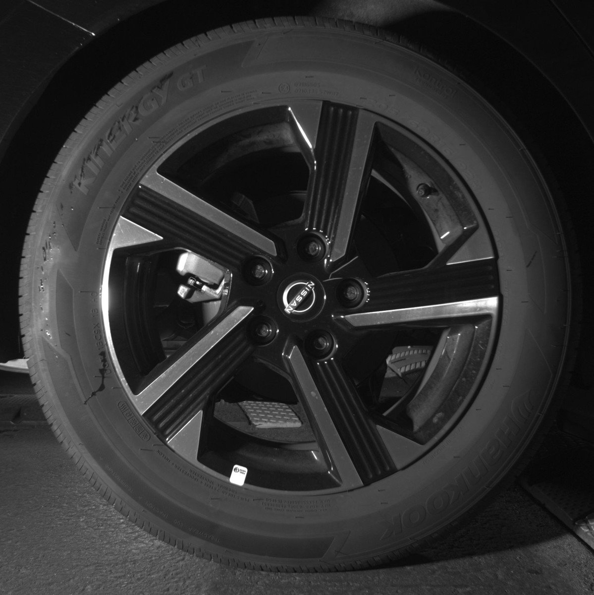 Used 2025 Nissan Sentra SV image 15