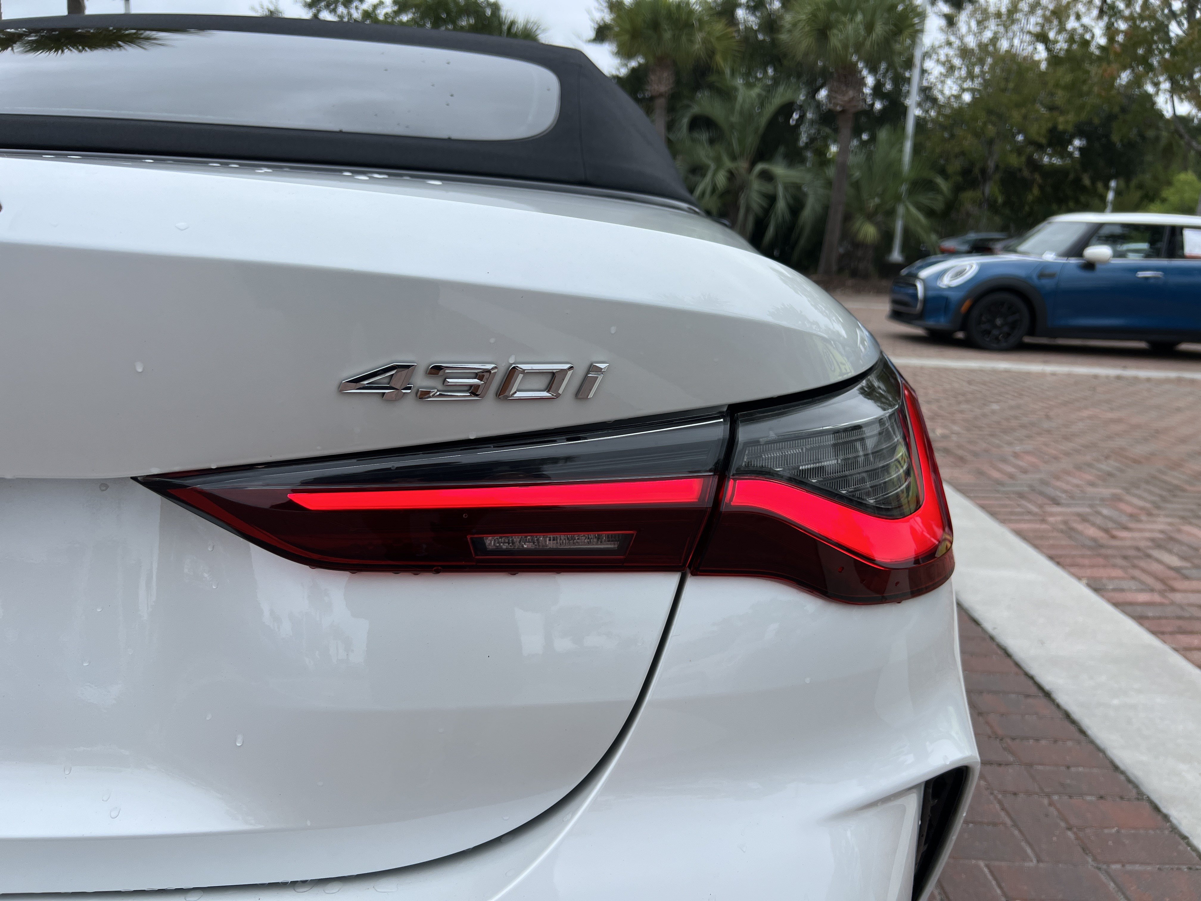 Certified 2023 BMW 430i Convertible w/ M Sport Package RWD image 40