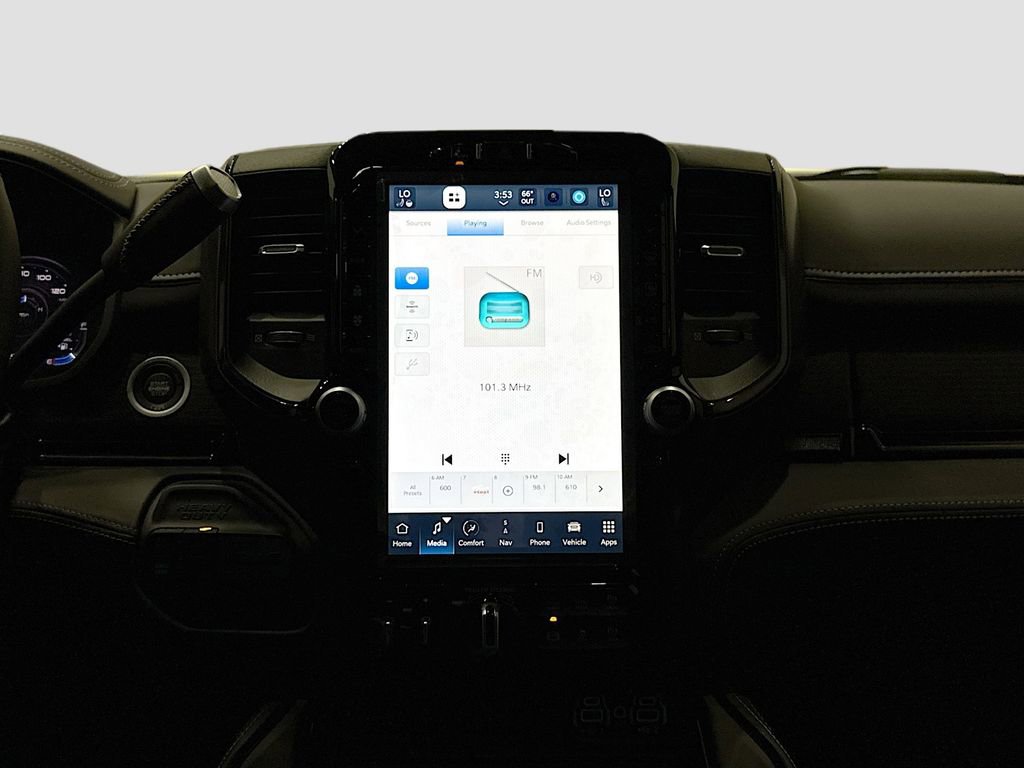 New 2024 RAM 2500 Limited image 24