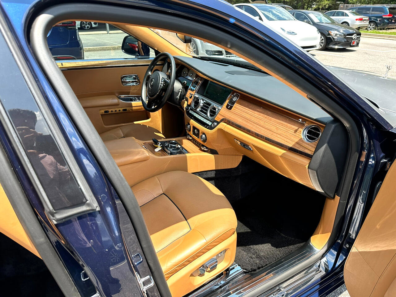 Used 2014 Rolls-Royce Ghost image 14