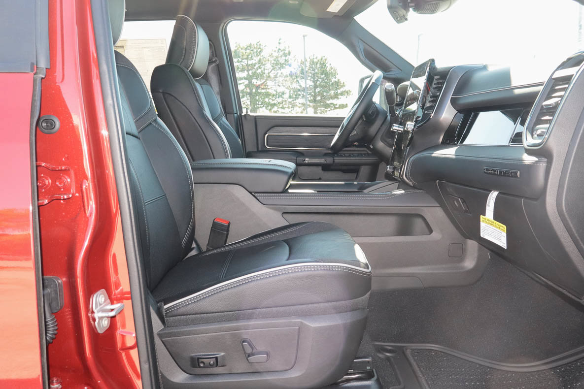New 2027 RAM 3500 Limited AWD/4WD image 32
