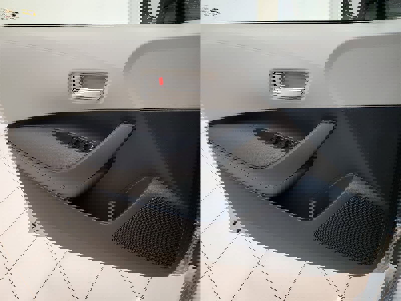 Used 2020 Toyota Corolla LE image 13