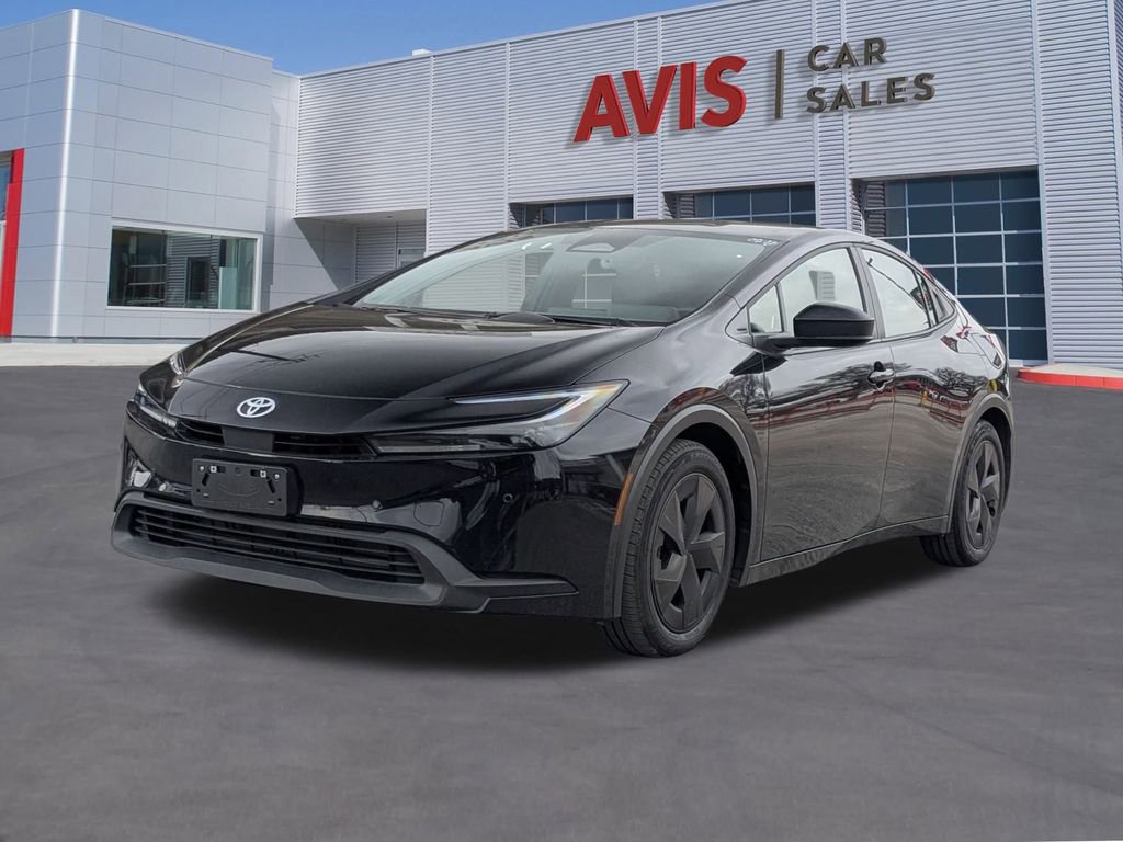 Used 2025 Toyota Prius LE