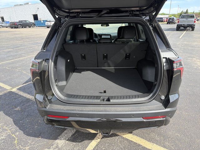 New 2026 Chevrolet Equinox RS w/ Convenience Package III AWD/4WD image 34