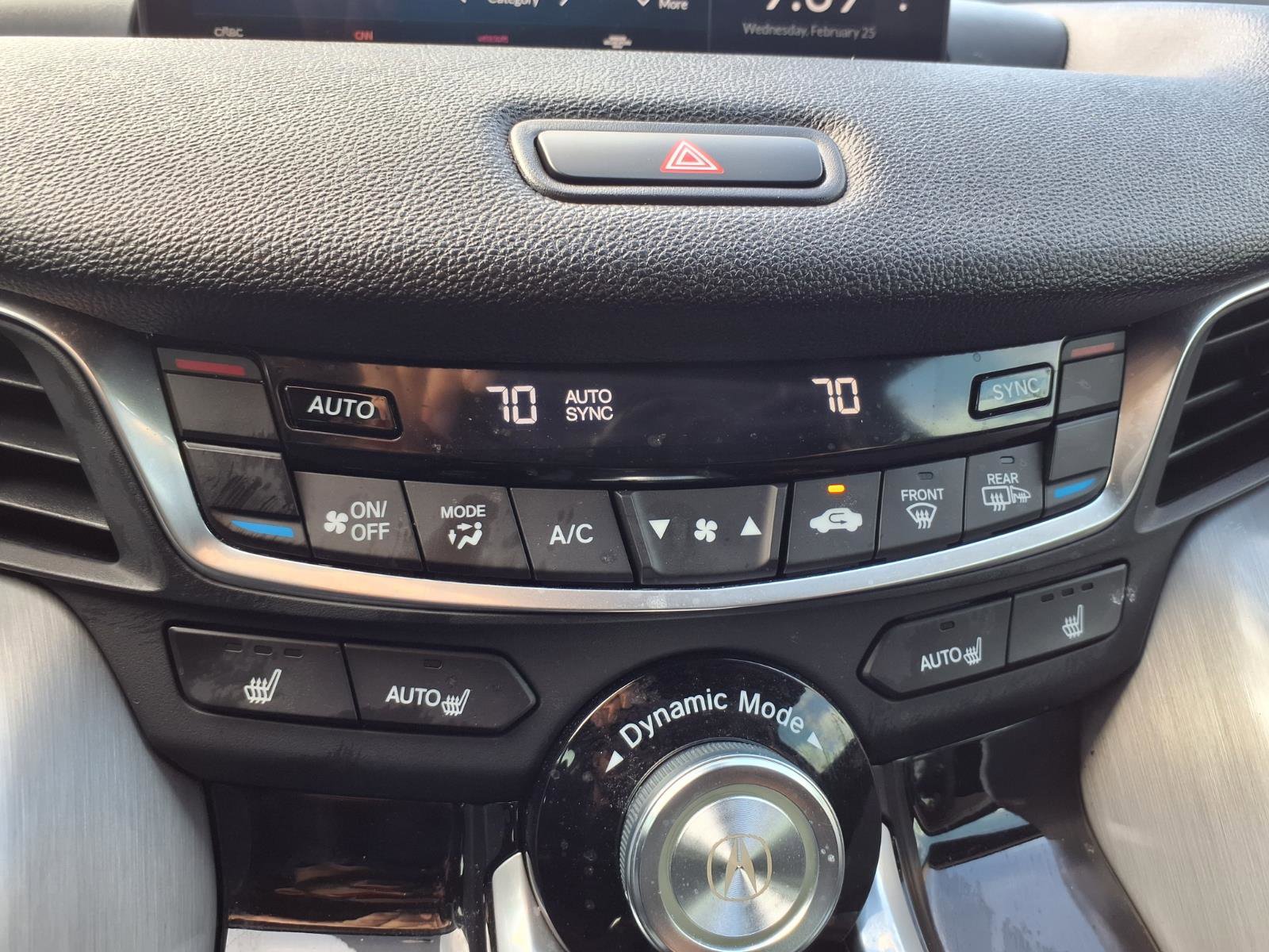 Used 2023 Acura TLX image 8