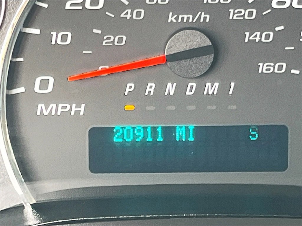 Used 2023 GMC Savana 2500 w/ Driver Convenience Package image 12