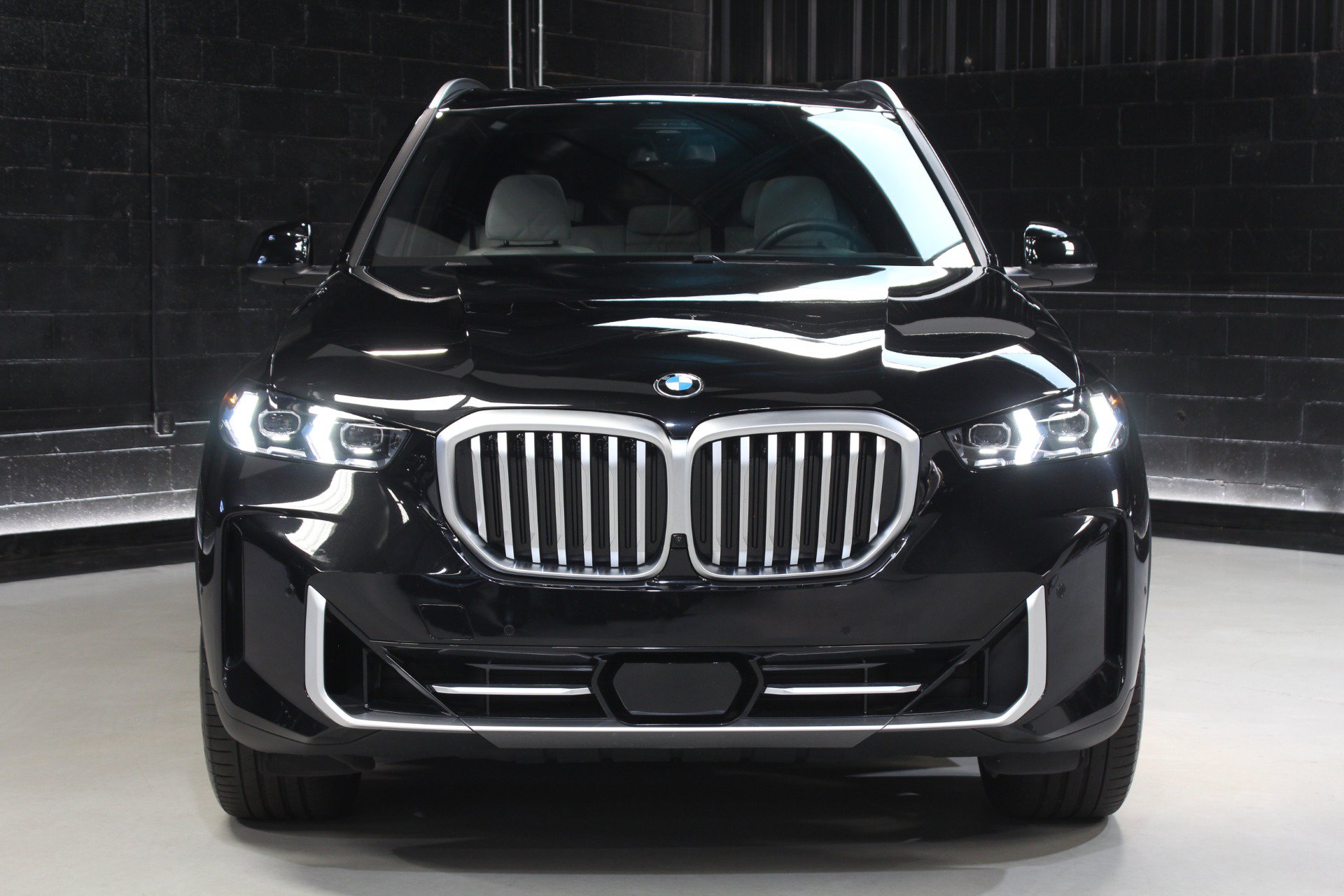 Used 2024 BMW X5 sDrive40i w/ Premium Package RWD image 7