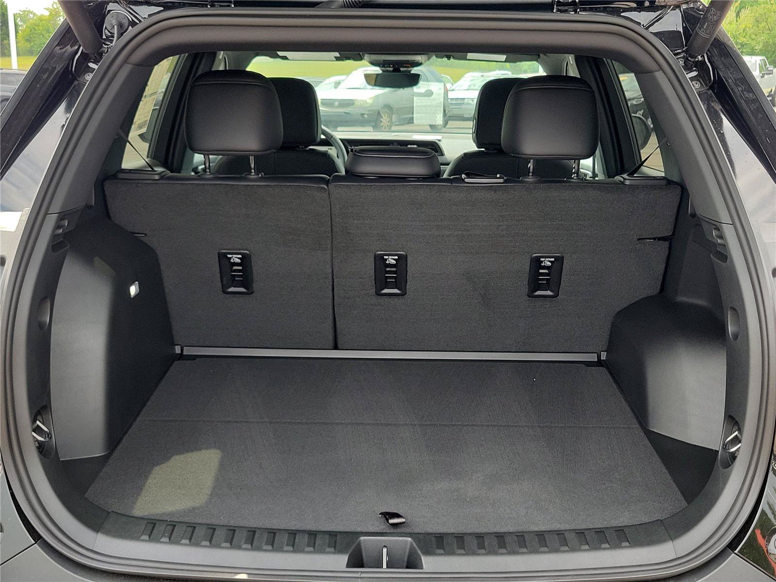 New 2027 GMC Terrain Elevation w/ Elevation Premium Package AWD/4WD image 7