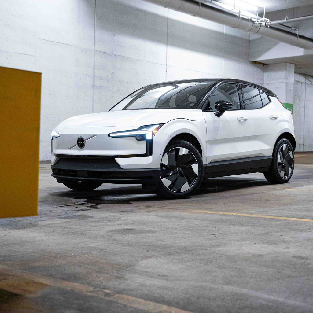 New 2026 Volvo EX30 Ultra w/ Climate Package AWD/4WD image 1