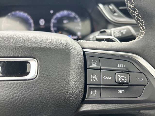 Used 2023 Jeep Grand Cherokee L Laredo AWD/4WD image 30