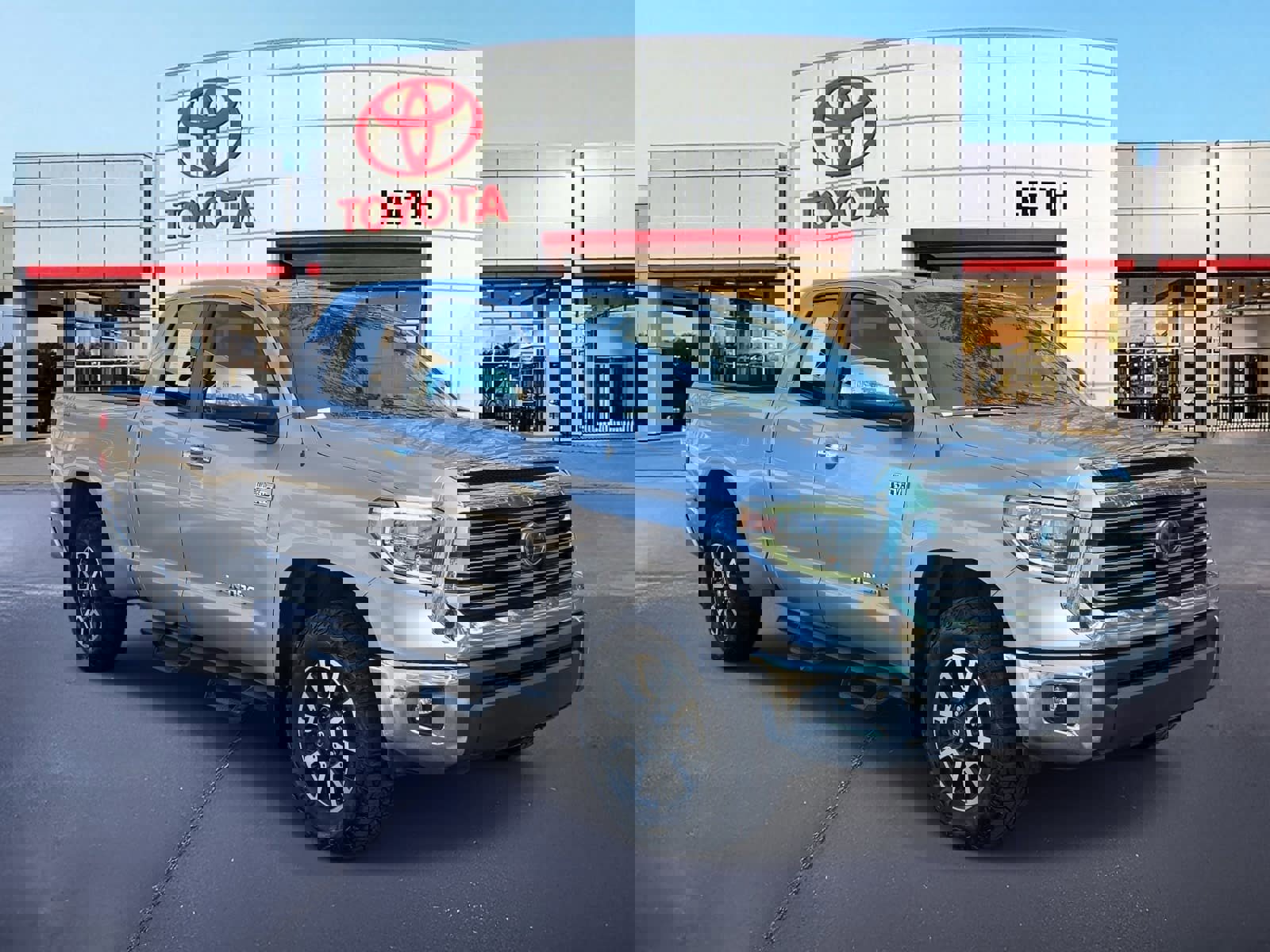 Used 2018 Toyota Tundra Limited w/ TRD Off Road Package image 3