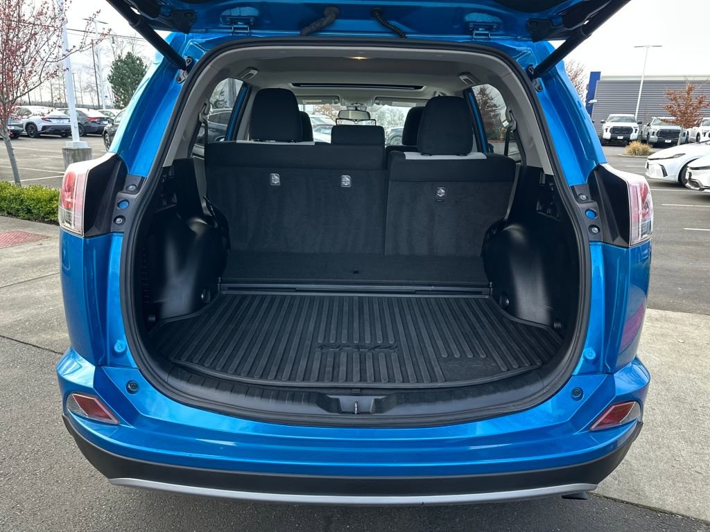 Certified 2018 Toyota RAV4 XLE image 26