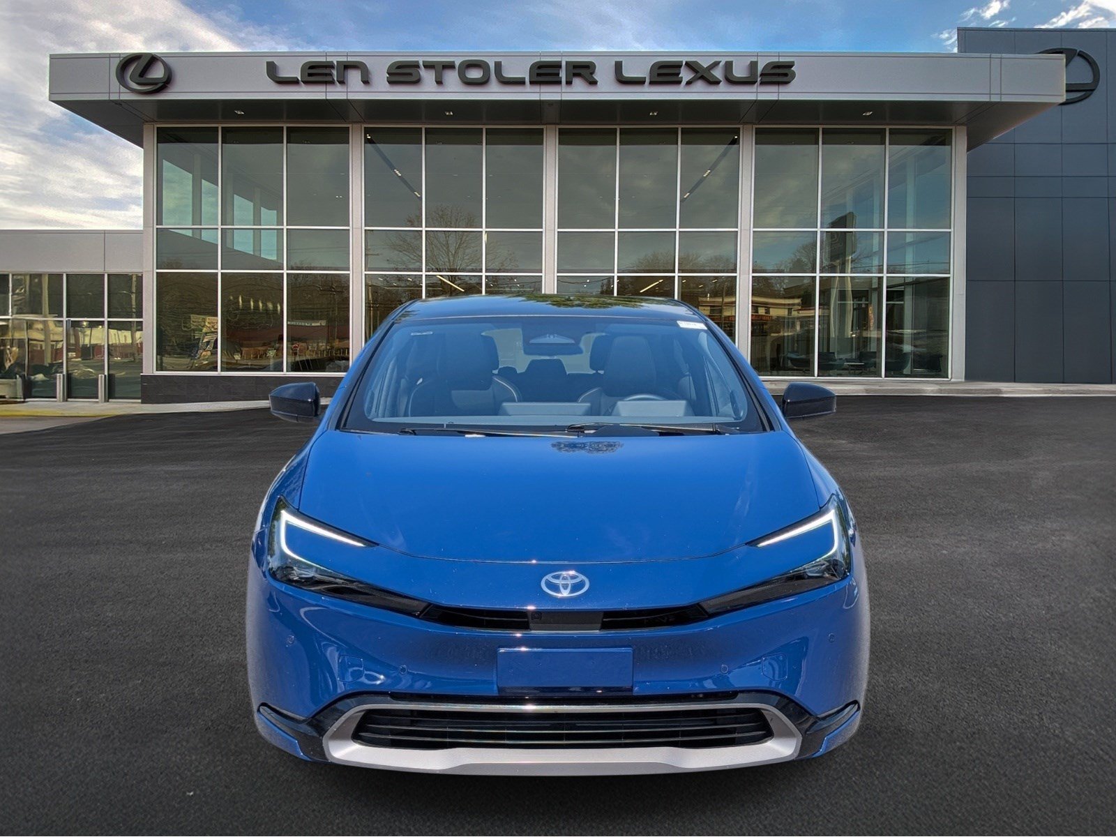 Used 2024 Toyota Prius Limited w/ Limited Premium Package AWD/4WD image 8
