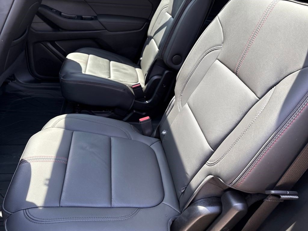 Certified 2023 Chevrolet Traverse RS w/ LPO, Floor Liner Package AWD/4WD image 5