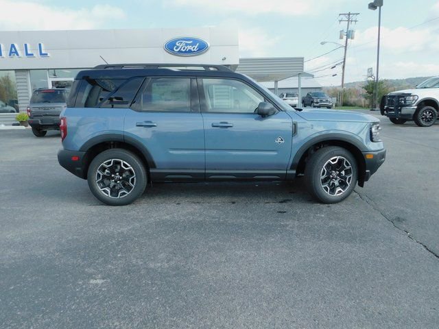 New 2025 Ford Bronco Sport Outer Banks w/ Outer Banks Tech Package+ image 10