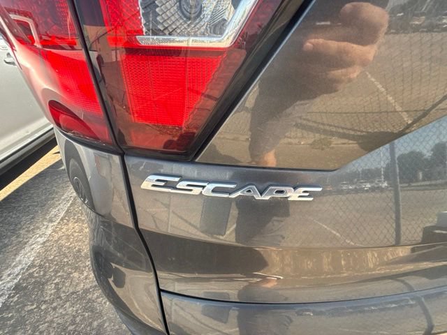 Used 2019 Ford Escape SEL FWD image 11