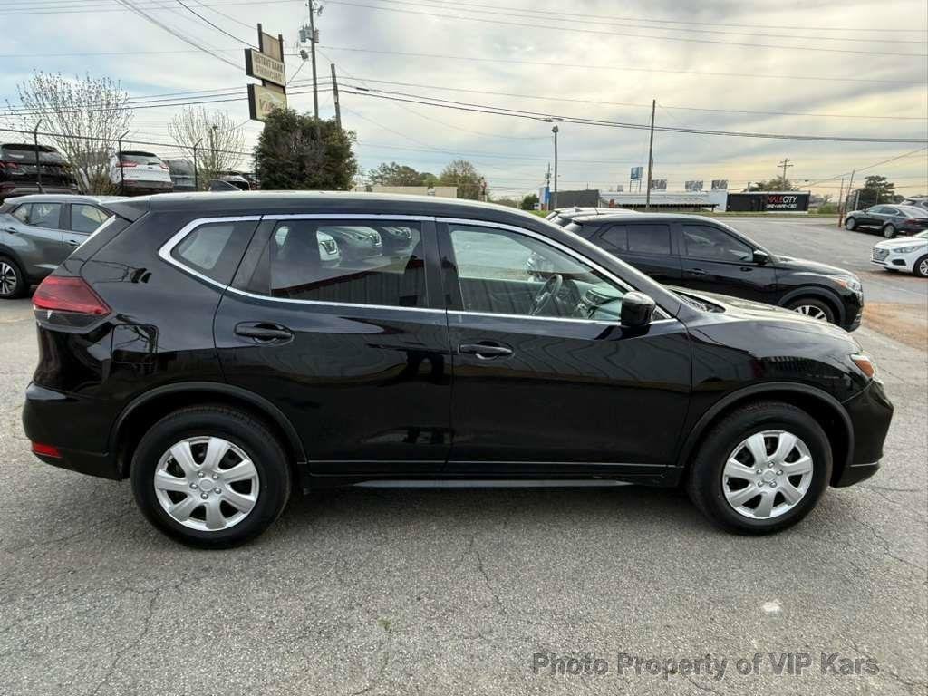 Used 2020 Nissan Rogue S FWD image 4