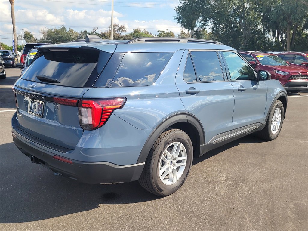 Certified 2025 Ford Explorer Active image 4