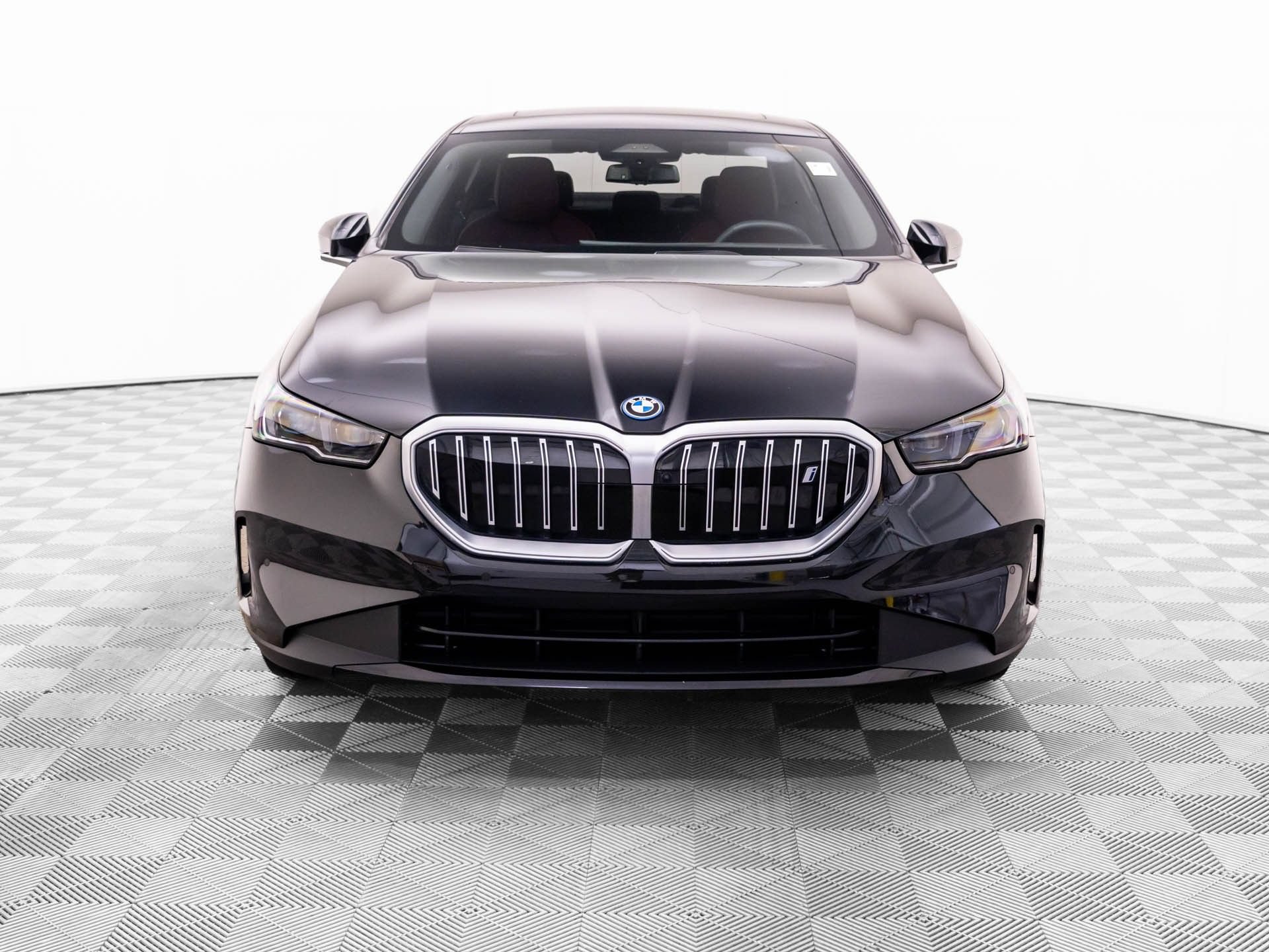 Certified 2024 BMW i5 eDrive40i w/ Premium Package RWD image 9