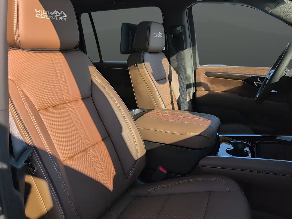 New 2026 Chevrolet Suburban High Country image 35