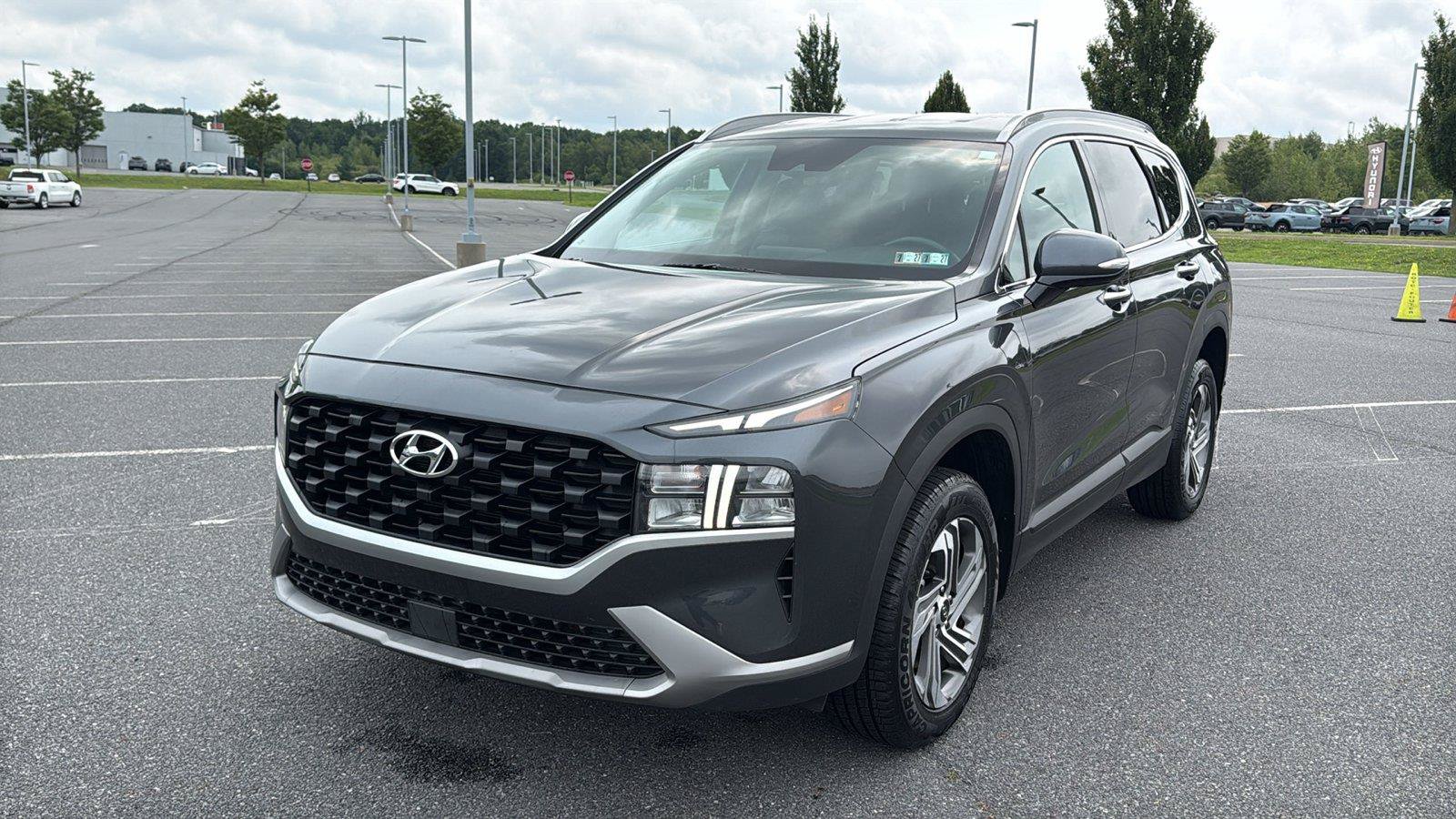 Certified 2023 Hyundai Santa Fe SEL w/ Cargo Package AWD/4WD image 13