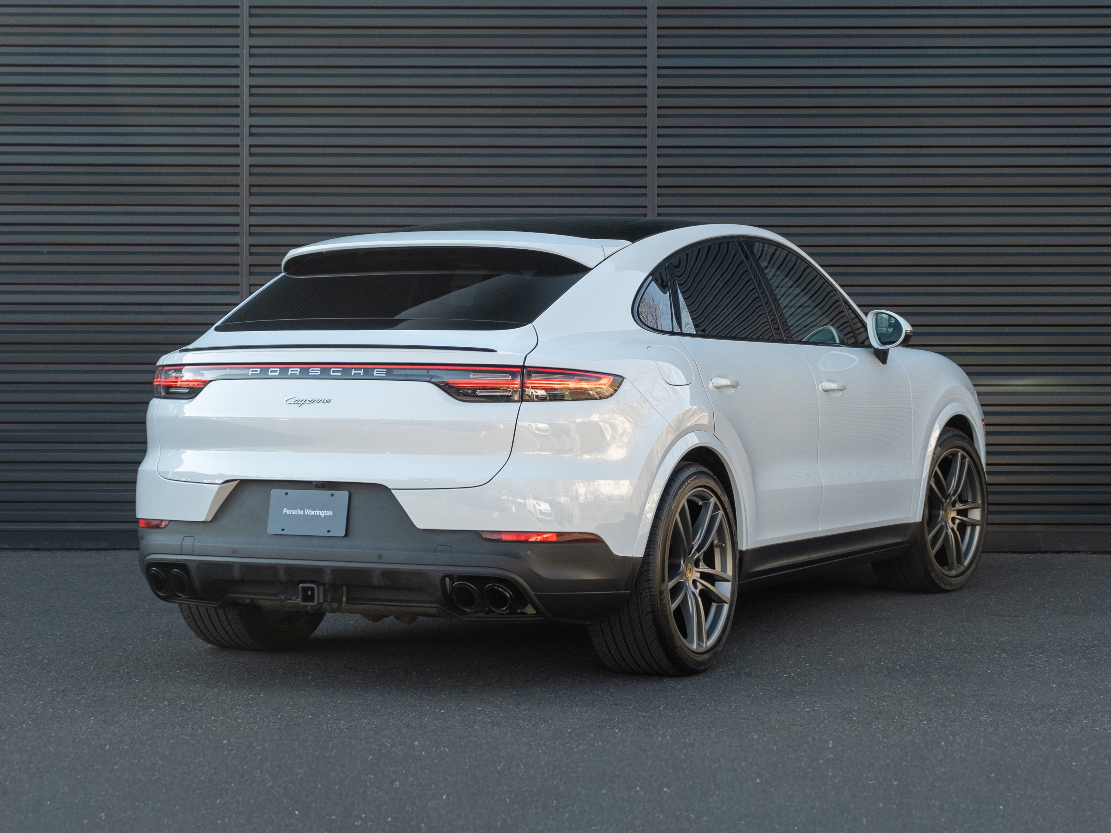 Certified 2023 Porsche Cayenne Coupe image 8
