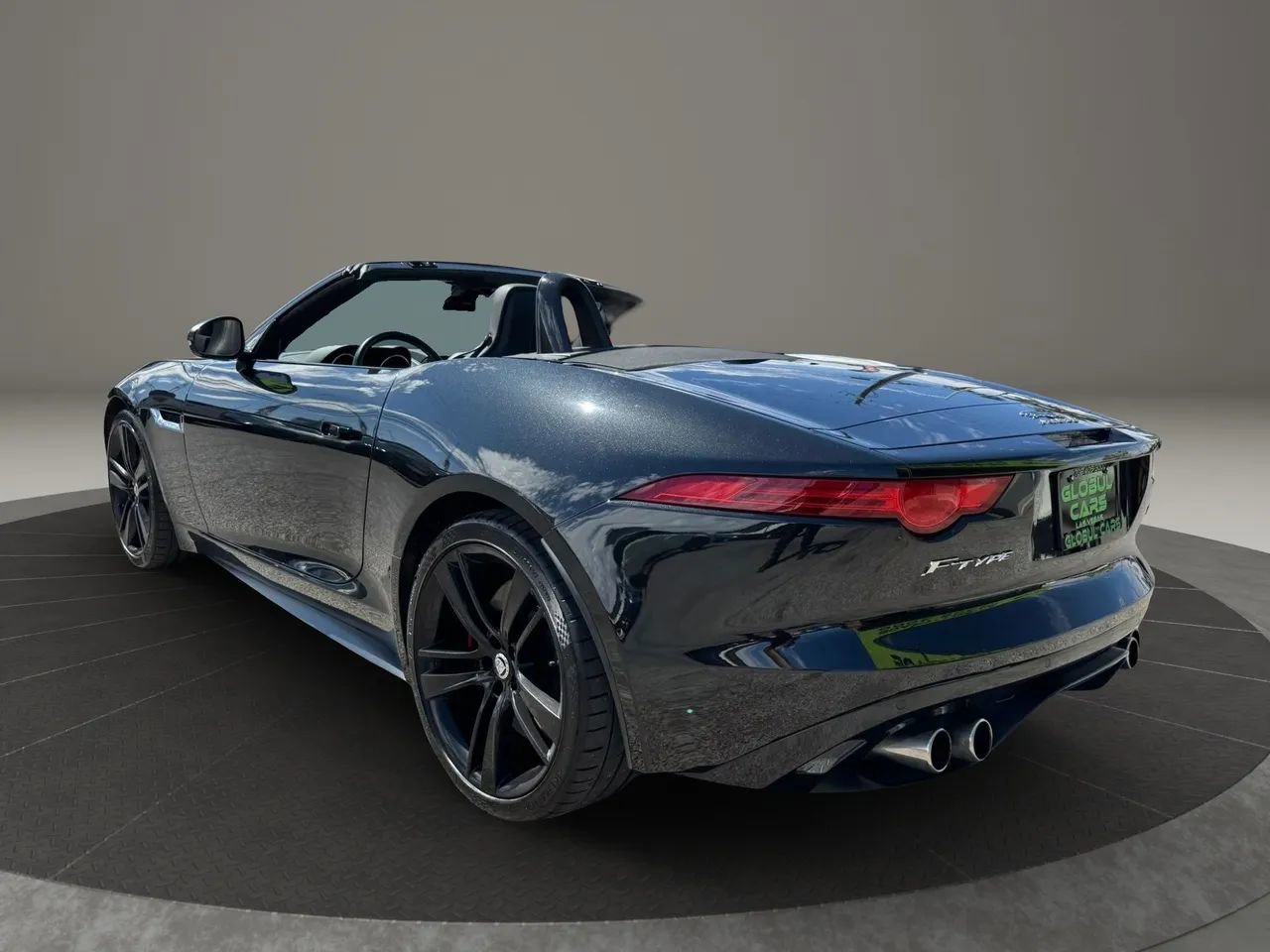 Used 2014 Jaguar F-TYPE S RWD image 9