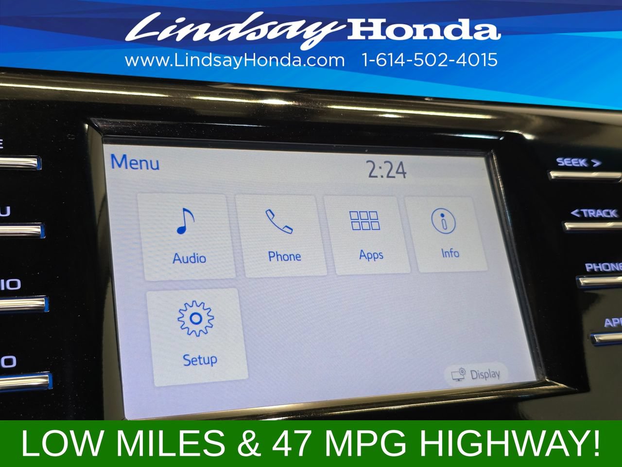 Used 2018 Toyota Camry SE FWD image 19
