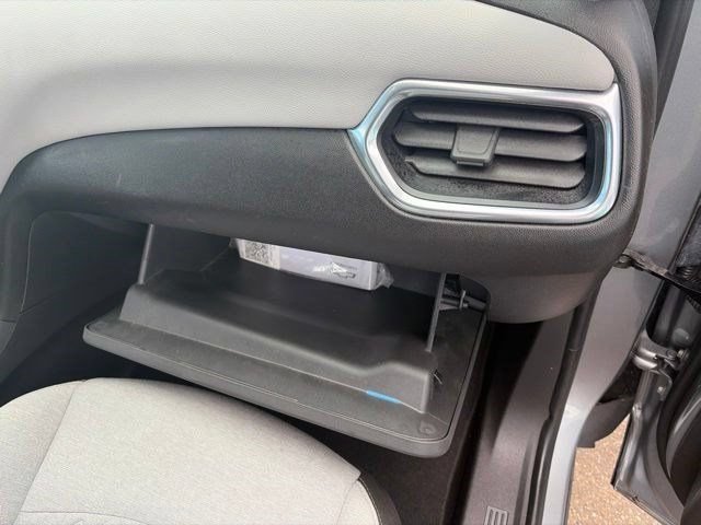Used 2023 Chevrolet Equinox LS FWD image 40