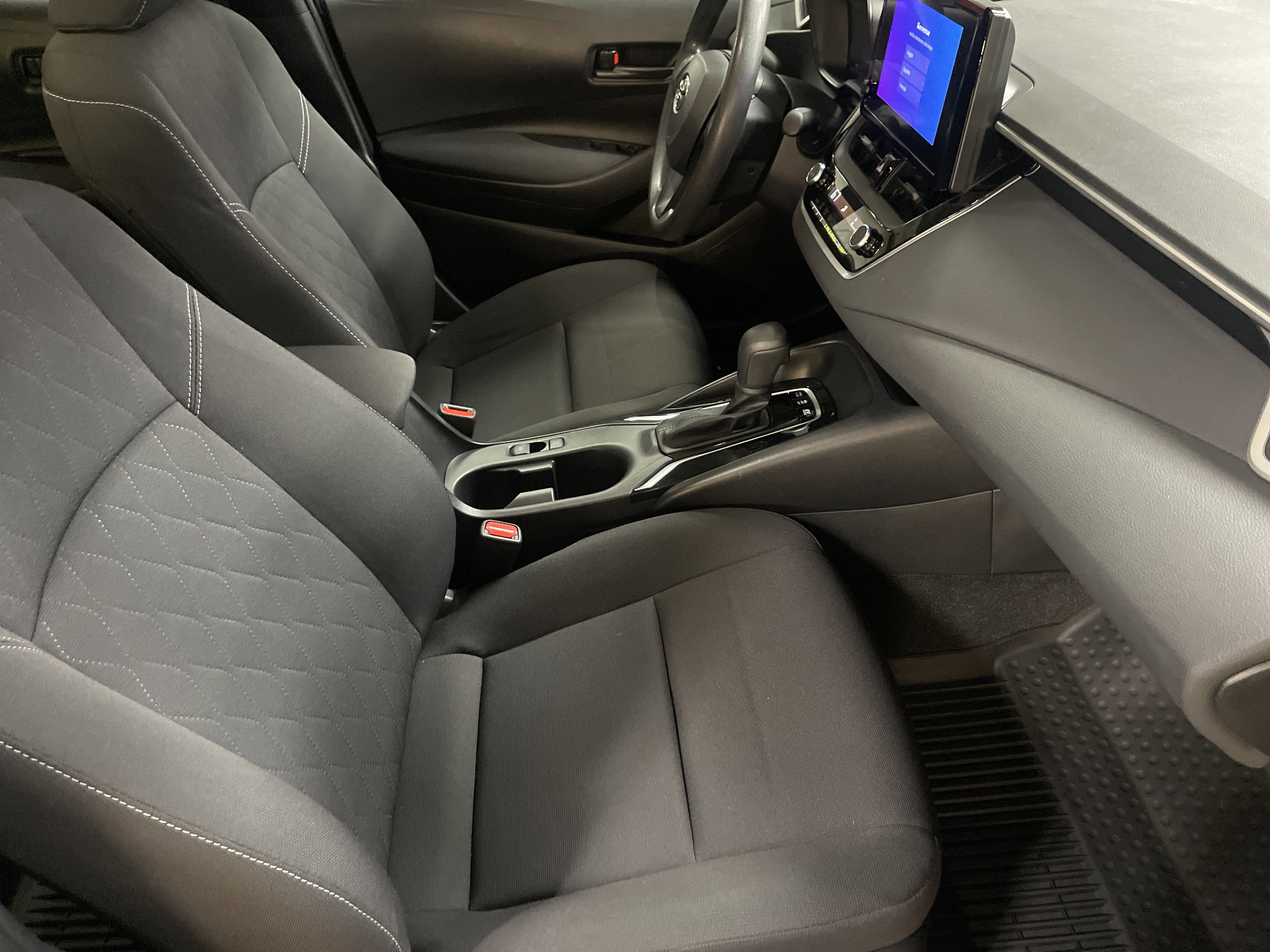 Used 2023 Toyota Corolla LE w/ LE Premium Package image 35