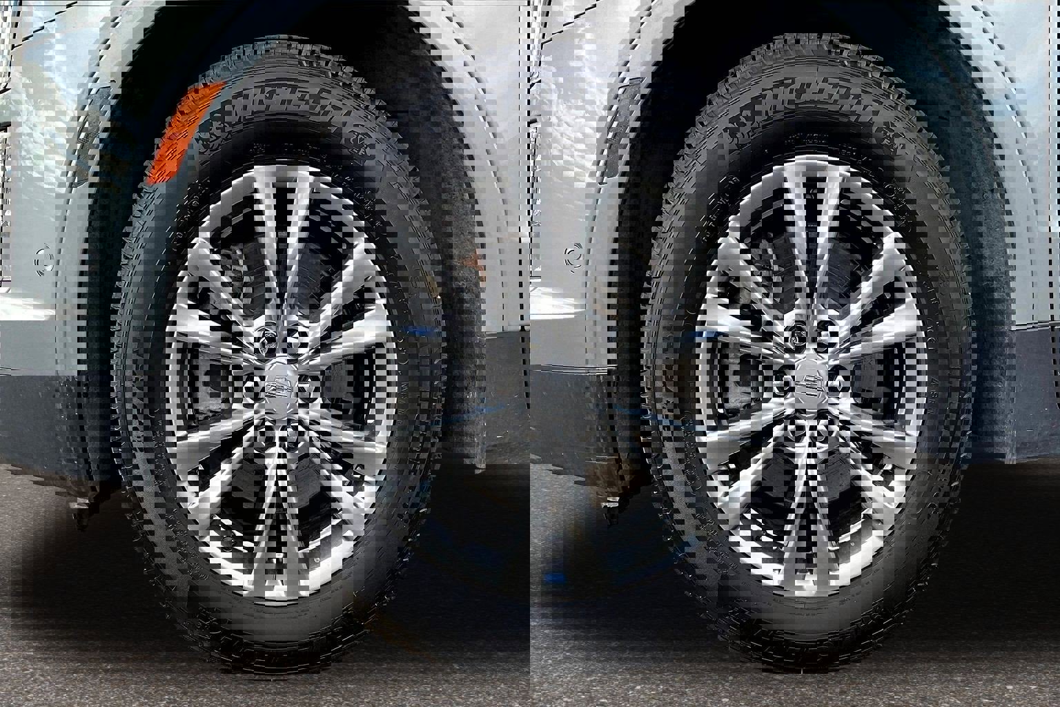 Used 2023 Cadillac XT5 Premium Luxury w/ Technology Package image 25