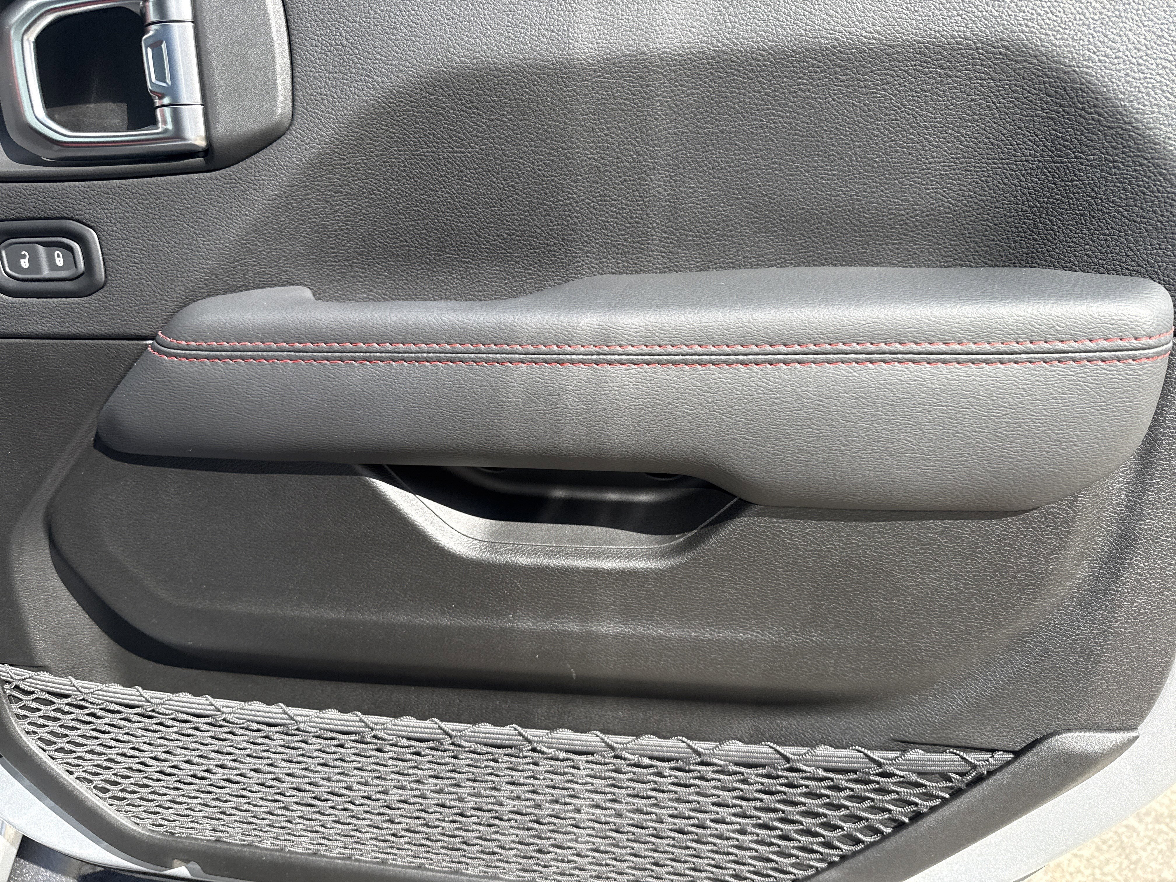 Used 2023 Jeep Wrangler Unlimited Rubicon 392 AWD/4WD image 18