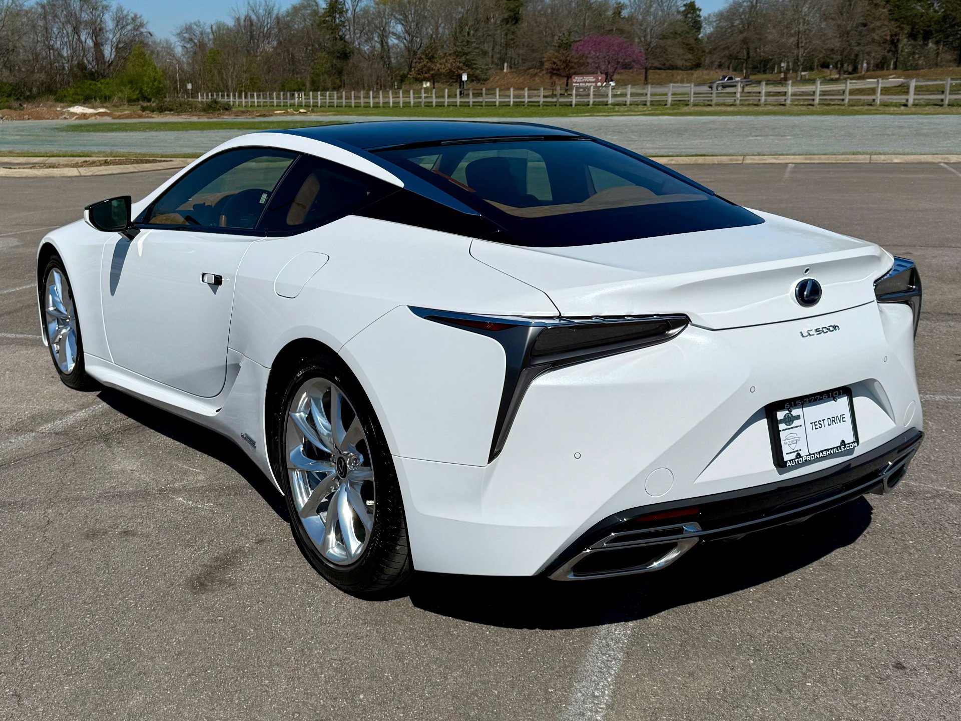 Used 2018 Lexus LC 500h w/ Touring Package image 4