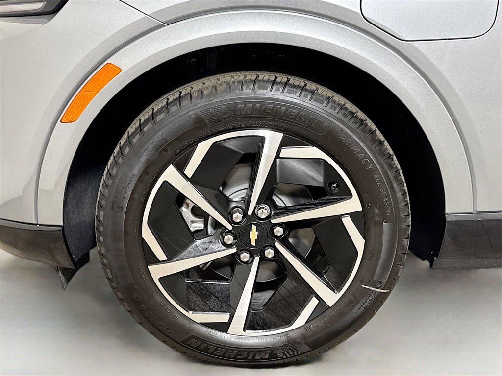 New 2025 Chevrolet Equinox EV LT image 19