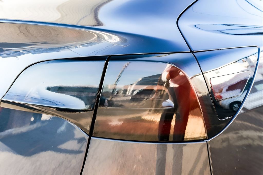 Used 2020 Tesla Model 3 Performance image 36