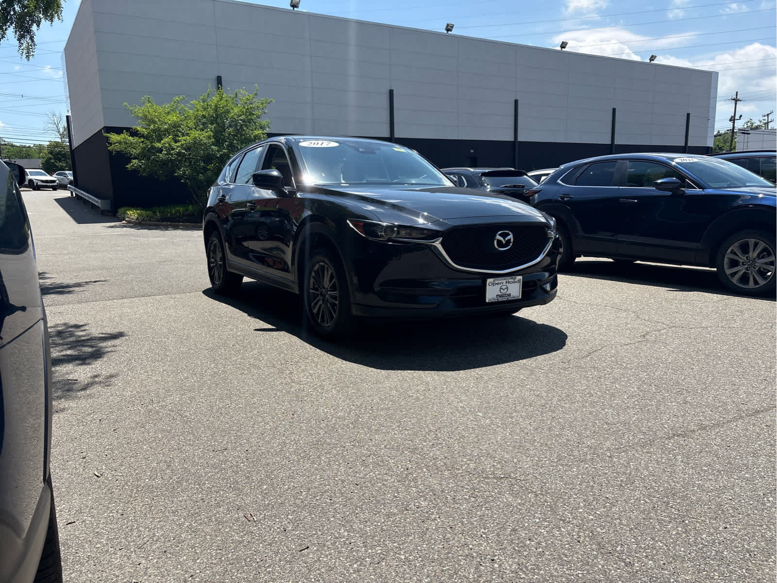 Used 2017 MAZDA CX-5 Sport AWD/4WD image 3