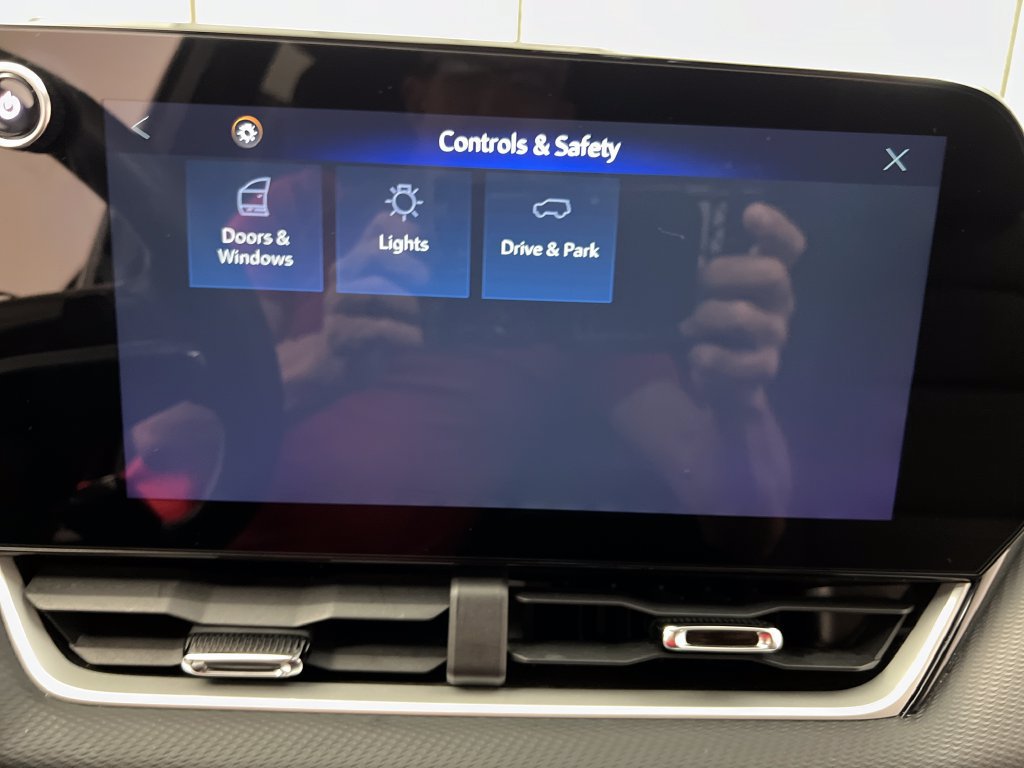Used 2025 Chevrolet Equinox LT FWD image 60