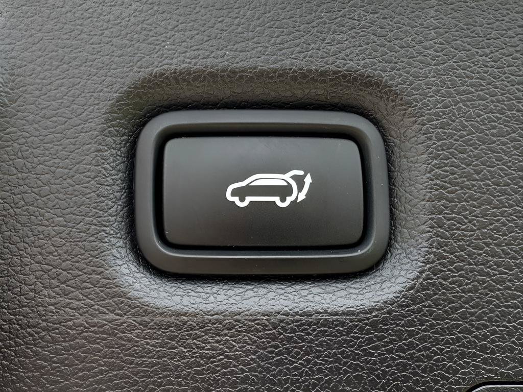 Certified 2023 Hyundai Santa Fe SEL FWD image 11