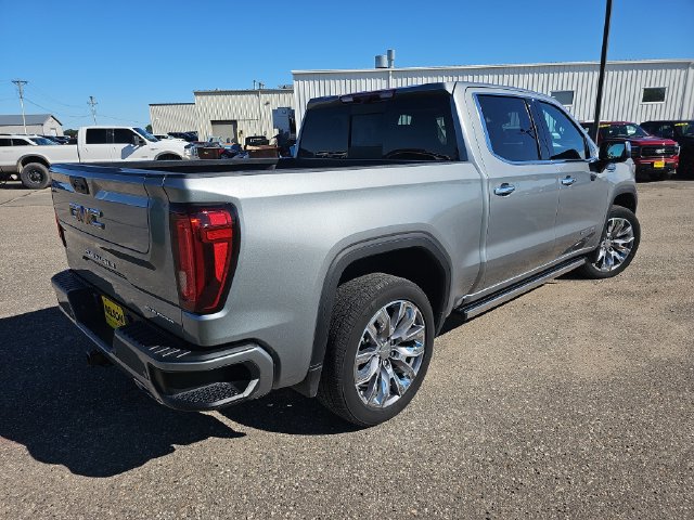 Used 2025 GMC Sierra 1500 Denali w/ Denali Reserve Package AWD/4WD image 5