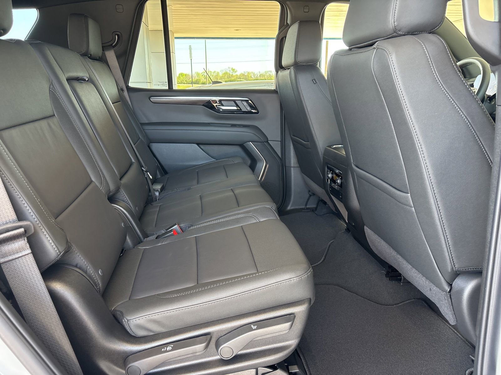 New 2026 Chevrolet Tahoe Z71 w/ Sun And Tow Package image 22